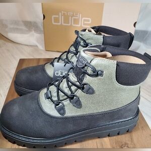 NEW Hey Dude Womens Tonya Eco Shield Black Green Boots Size 9